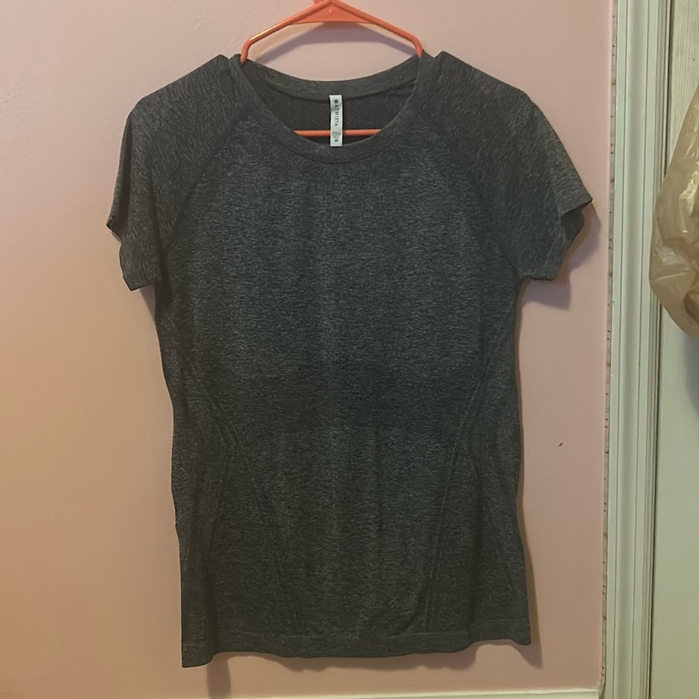 COPY - Women’s Athleta Momentum Seamless Tee